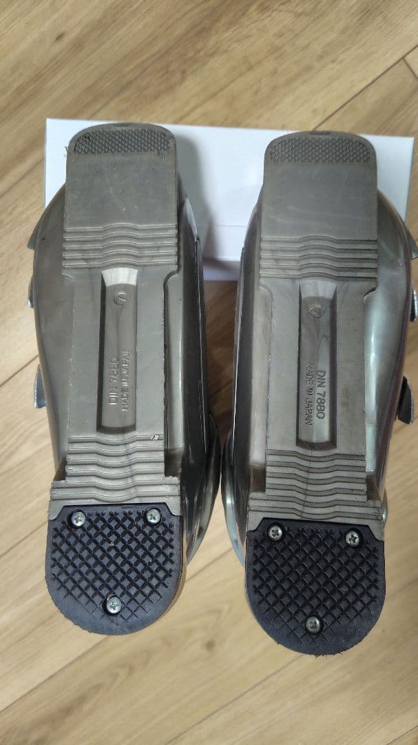 GEN FACTORY Bumps9 スキー用ブーツ