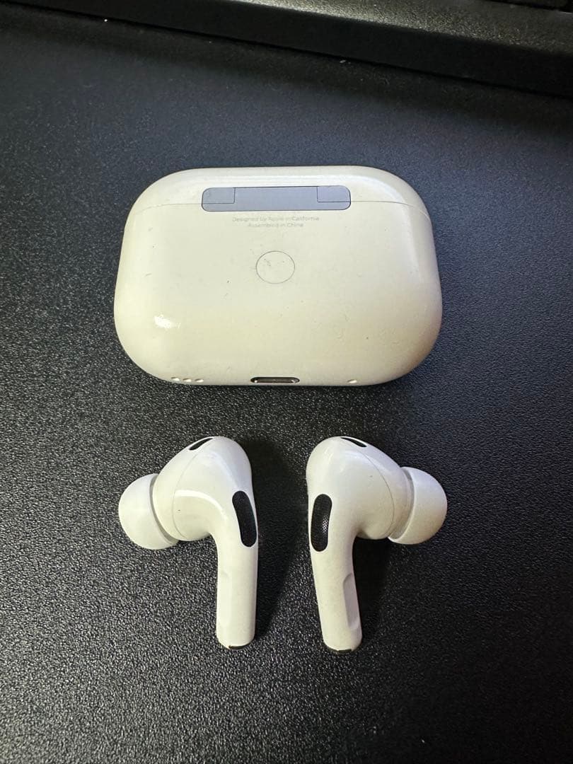 【最終値下げ】AirPods Pro2 本体 充電ケース(Lightning)