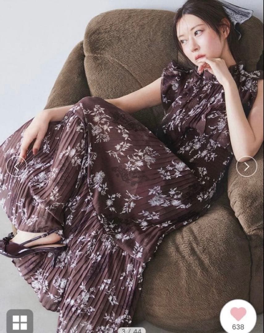 新品　SNIDEL プリントプリーツシャーリングワンピース