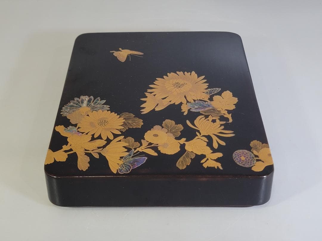 古美術 花蝶蒔絵 箱 美品