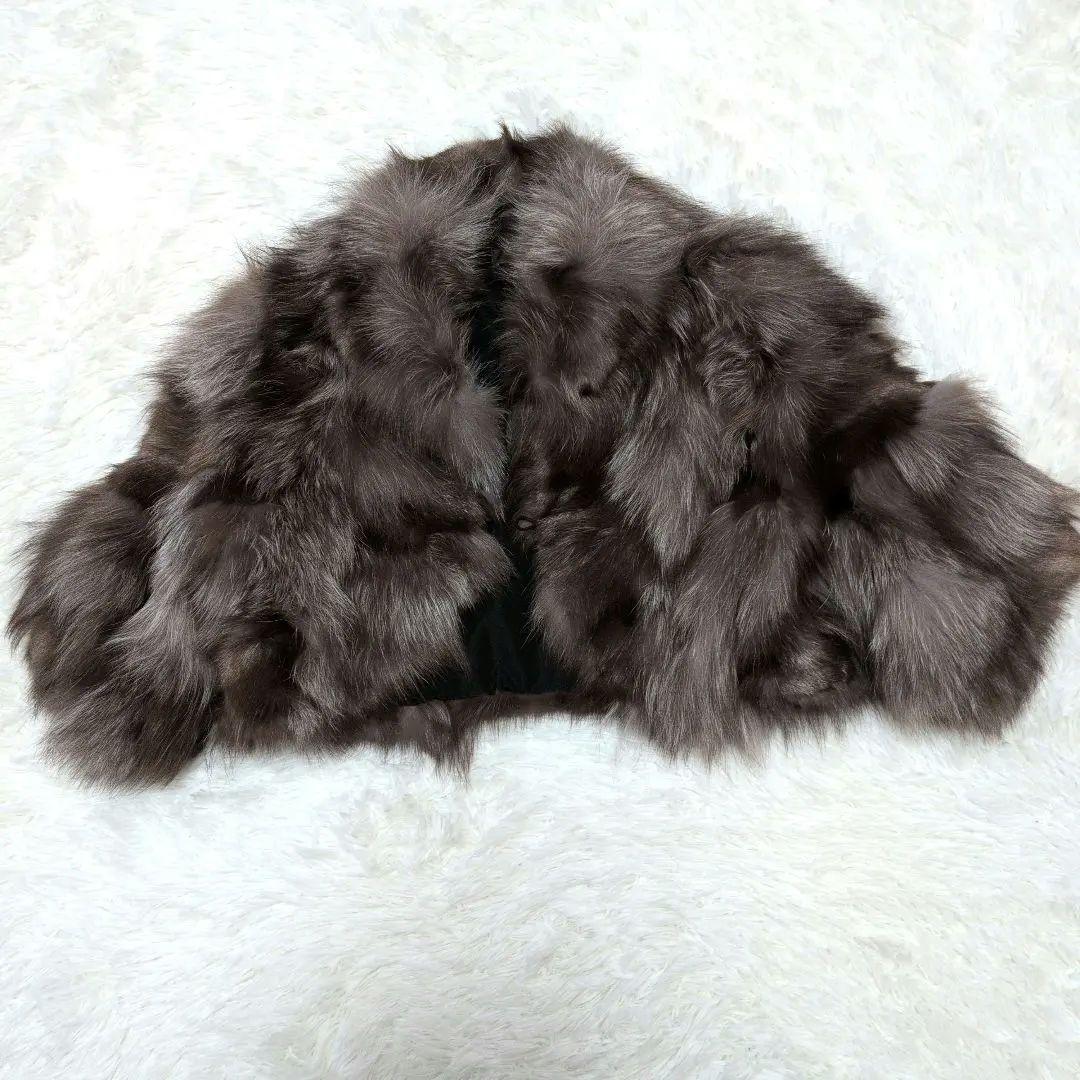 【極美品】シルバーフォックス　ボリュームファー　ポンチョ　肩掛け　レディース