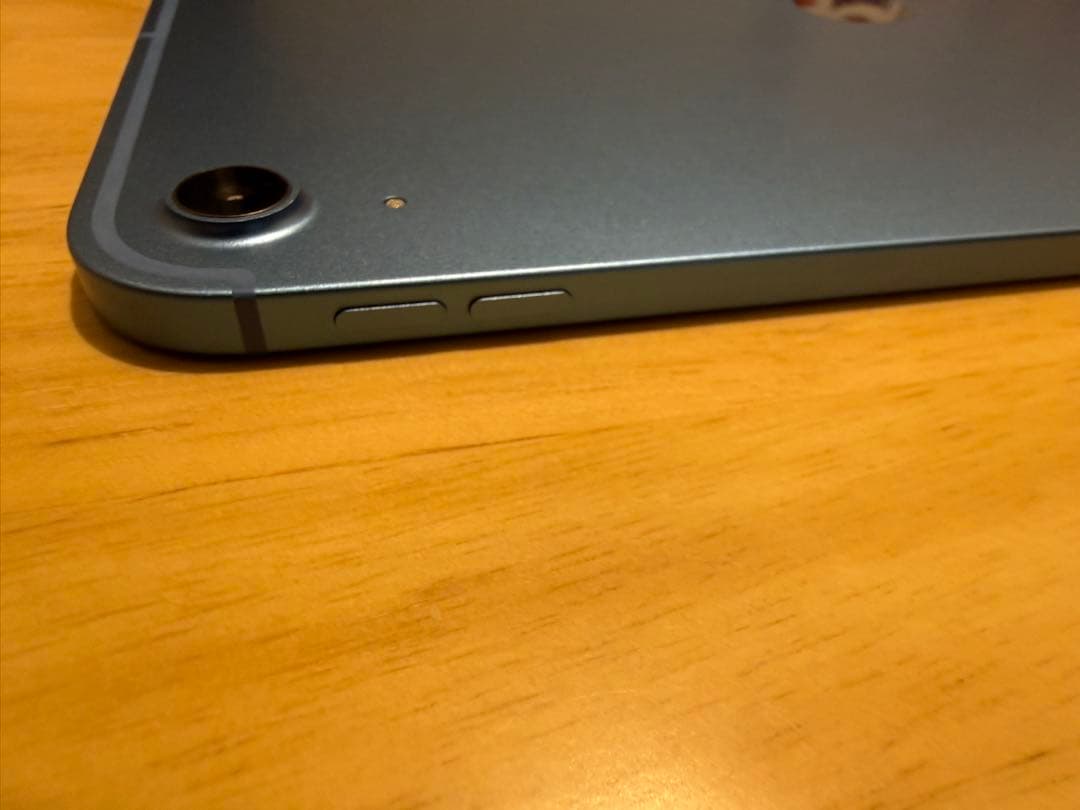 iPad (第10世代) 64GB、ブルー　Wi-Fi + Cellular