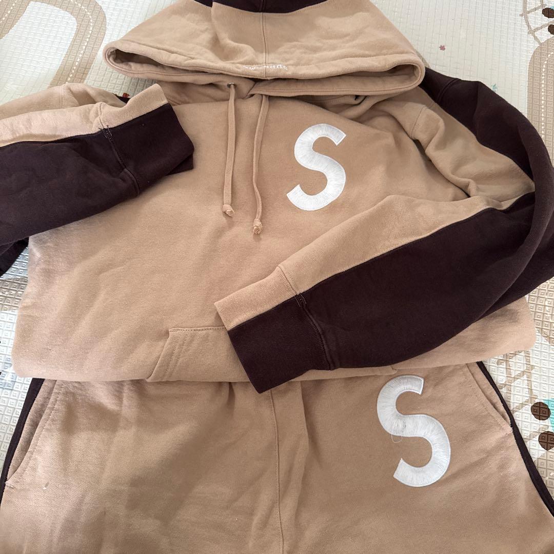 シュプリーム　Sロゴセットアップ