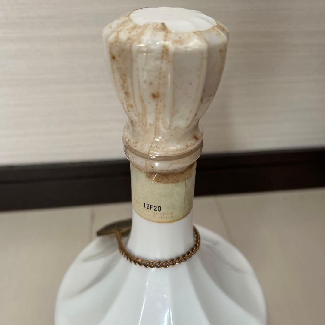 NIKKA WHISKY 白い陶器ボトル