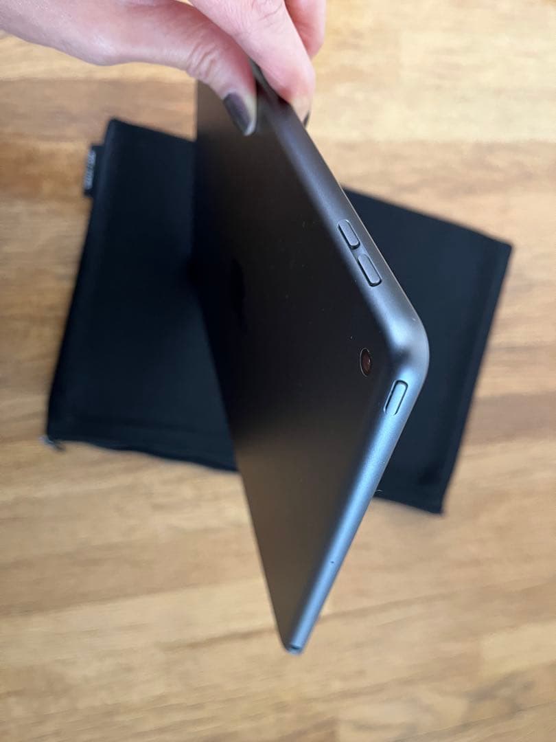 iPad 第7世代　スペースグレイ　32GB Wi-Fiモデル