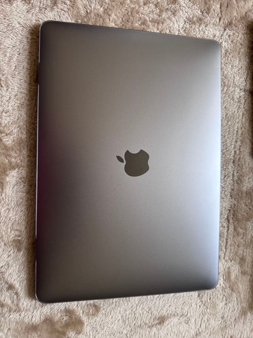 sss　MacBook Air 2020 M1 チップモデル　256GB