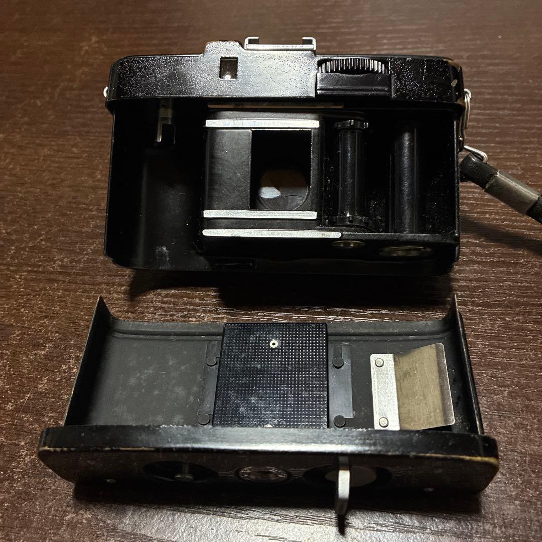 フィルムカメラ OLYMPUS PEN W