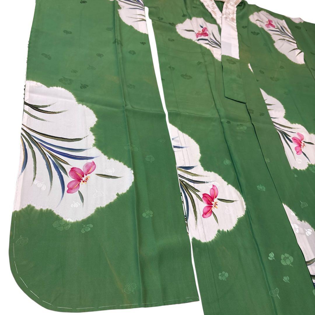 (あ867)振袖用長襦袢㊗️絞り染め 落ち着いた若草色 花模様は手描き✨
