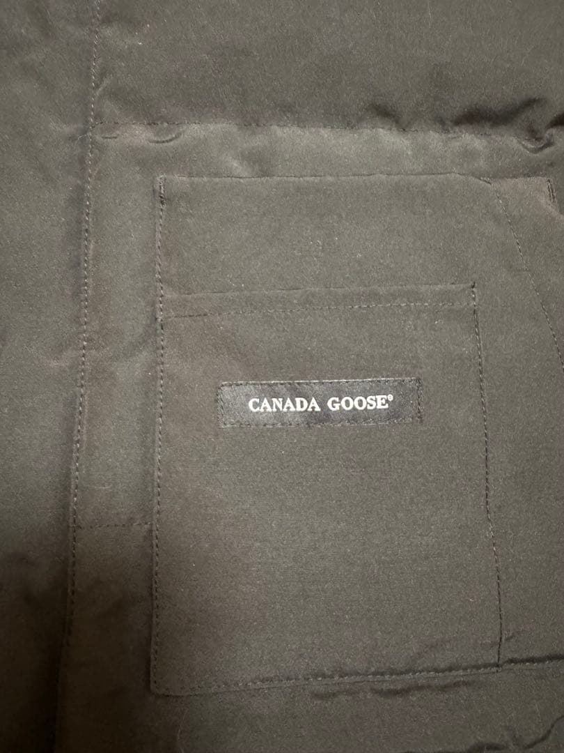 【超美品】  ブラック ダウンベスト