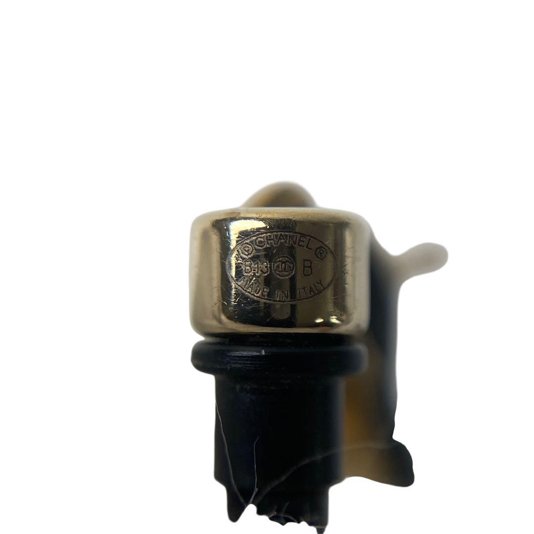 シャネルCHANEL イヤホンジャック B13B
