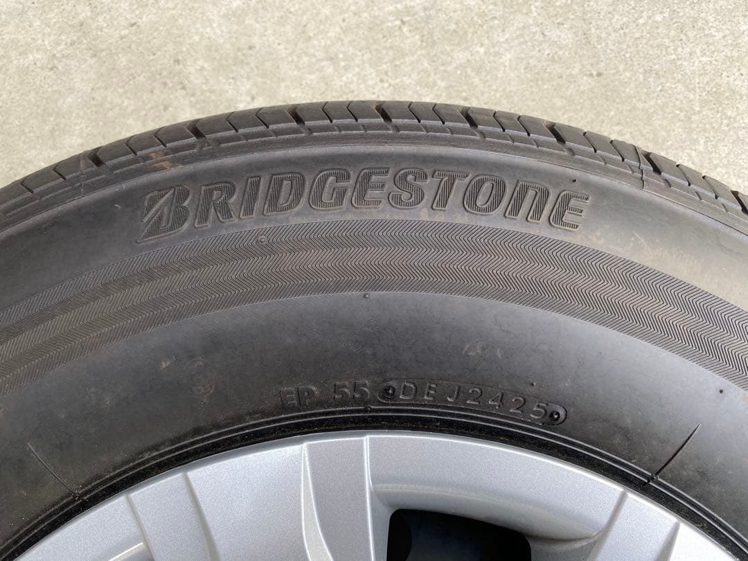 ハイエース 純正タイヤ 新車外し 195/80R15 4本