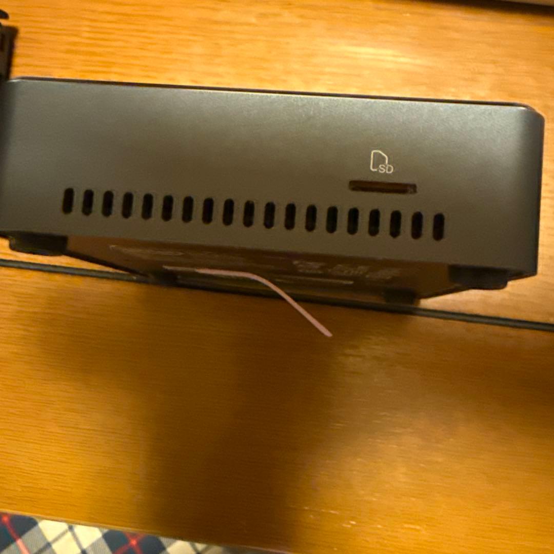 Intel NUC7i3BNK ミニPC 2019年製