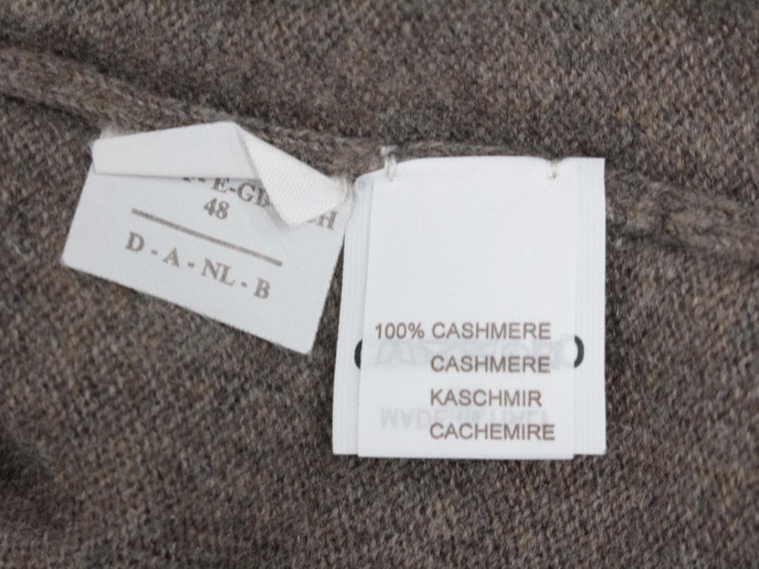 ▲ブルネロクチネリ BRUNELLO CUCINELL カシミヤ100％Vネック