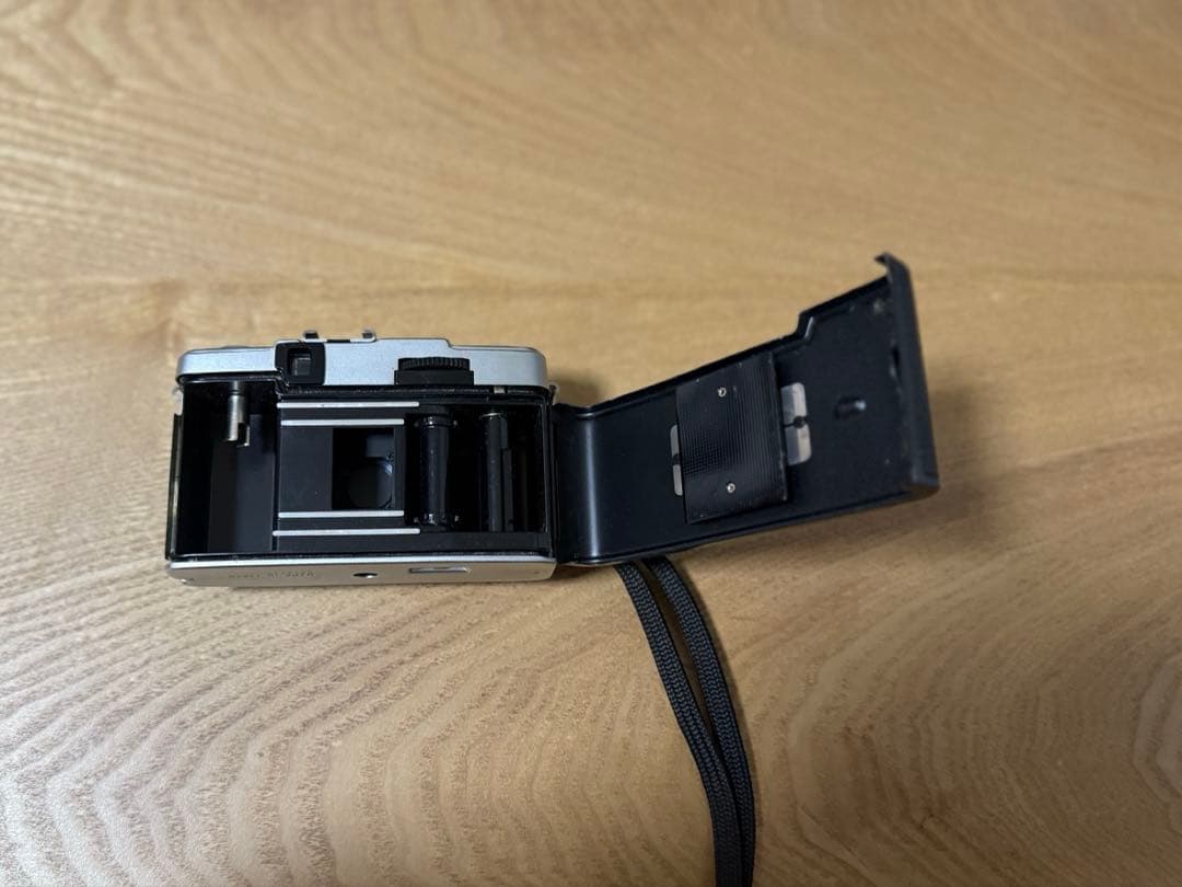 美品　OLYMPUS PEN EE-3 フィルムカメラ