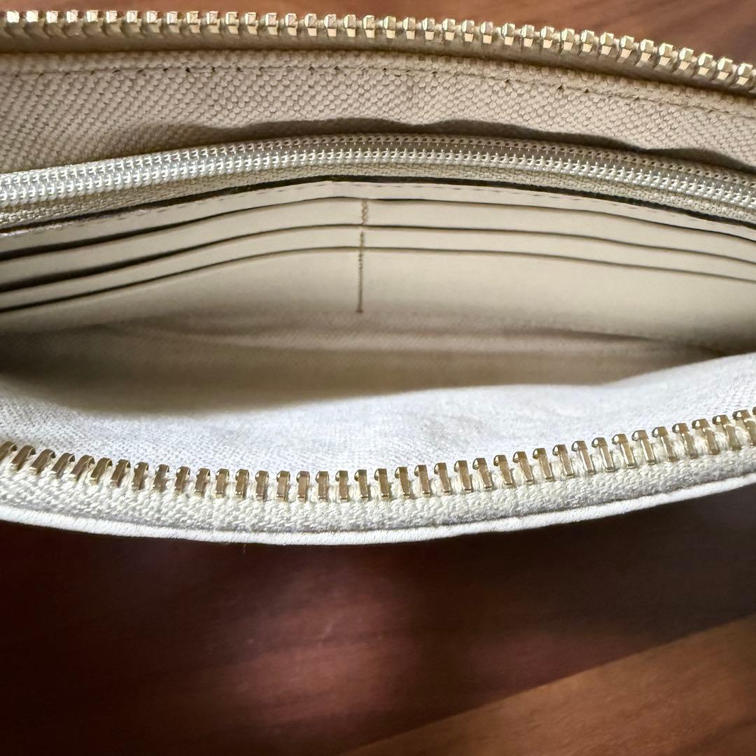 GUCCI ベージュ GGロゴ 長財布 ポーチストラップ付き