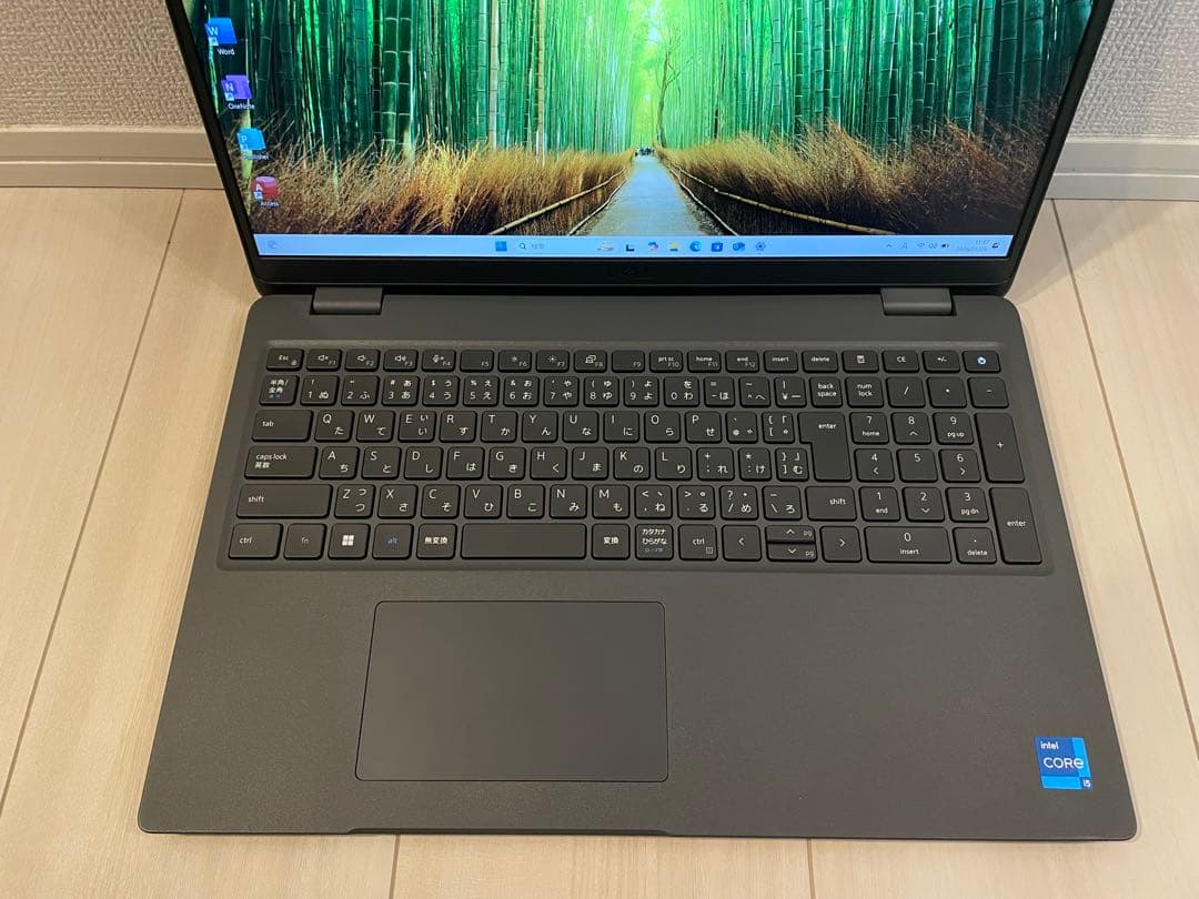 DELL Latitude 3540 i5 12世代 256GB Office