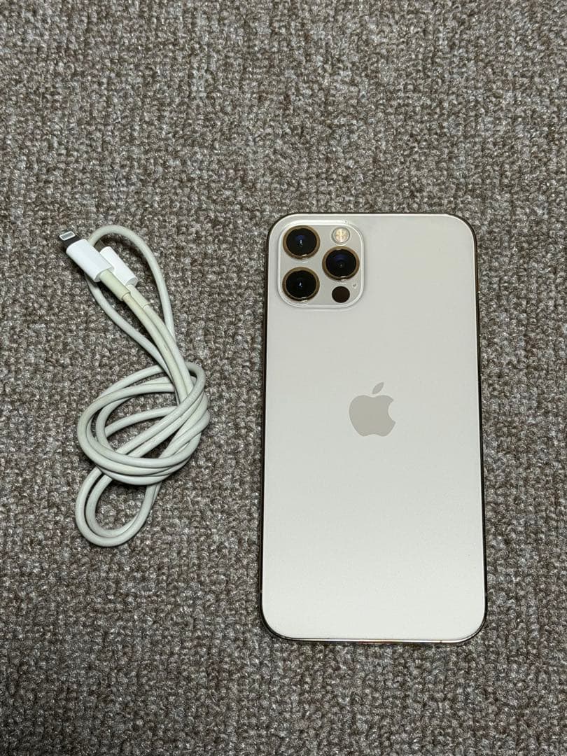 Apple iPhone 12 Pro ゴールド 充電ケーブル付き