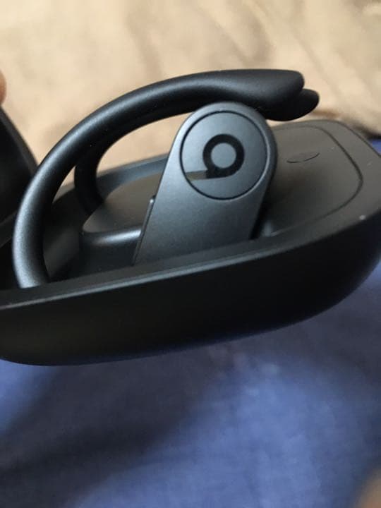 フルワイヤレスイヤホン Powerbeats Pro ブラック