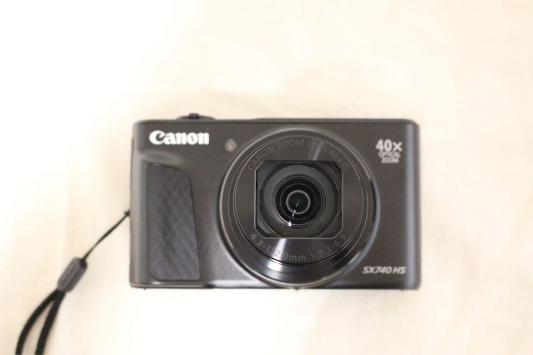 【美品】（最終値下げ）Canon Power Shot SX740 HS