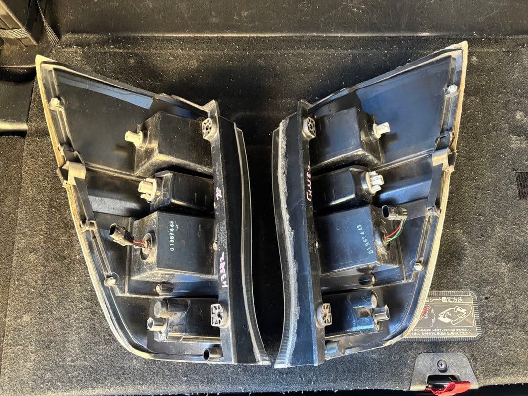 ステップワゴンRK 社外　テールランプ左右セット