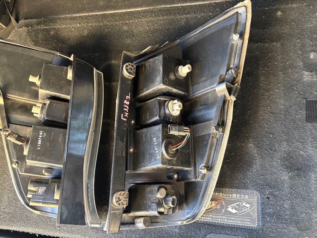 ステップワゴンRK 社外　テールランプ左右セット