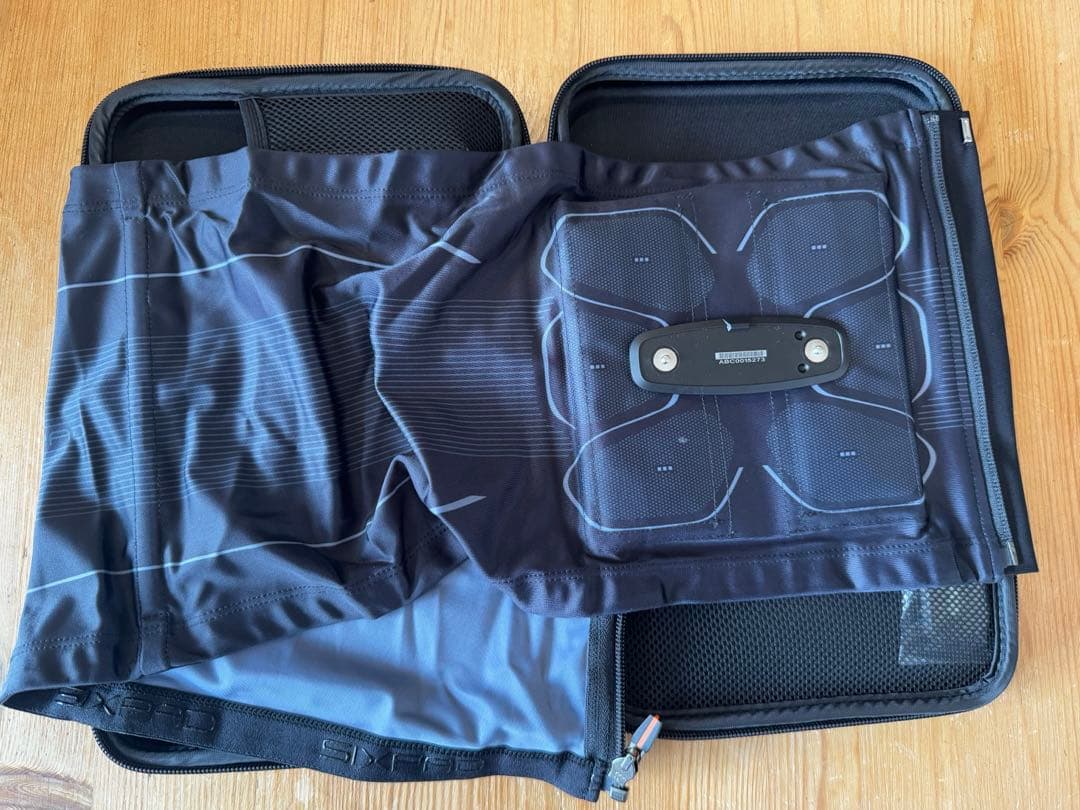 SIXPAD Powersuit ABS Lサイズ+専用コントローラー