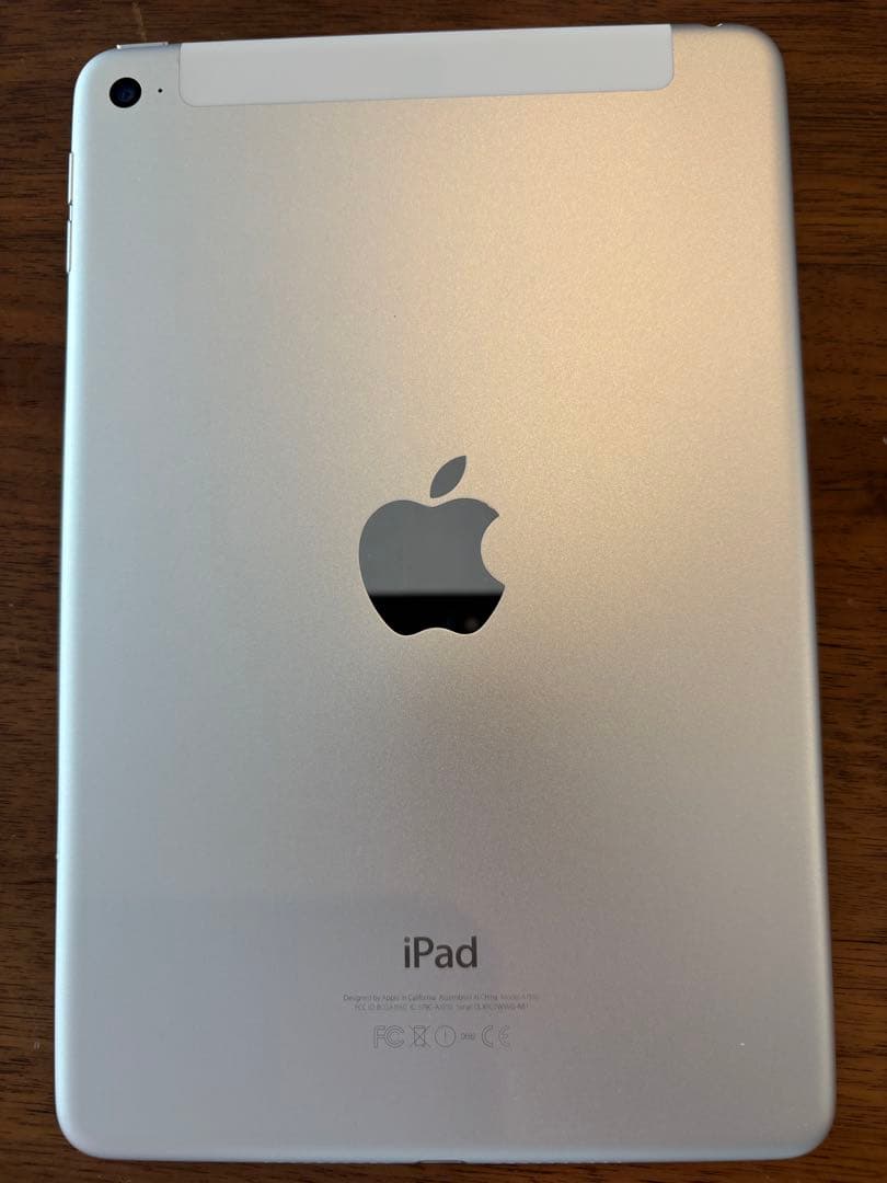 Apple iPad mini4 シルバー 本体のみ