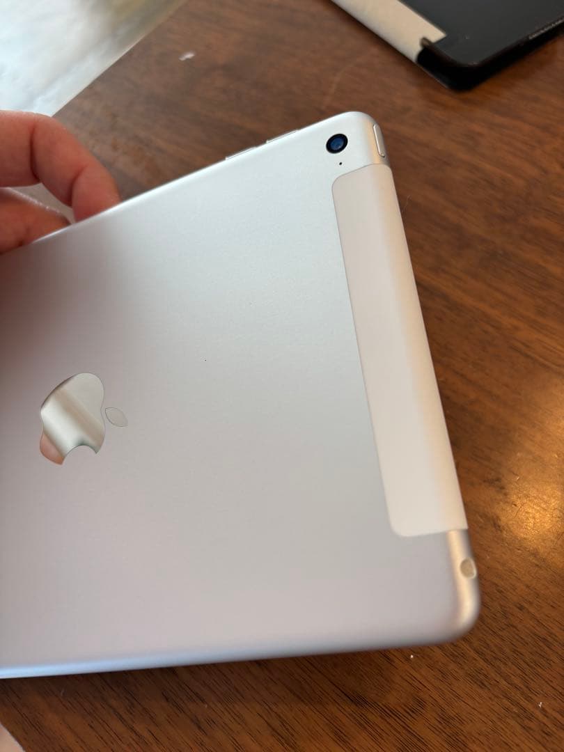 Apple iPad mini4 シルバー 本体のみ