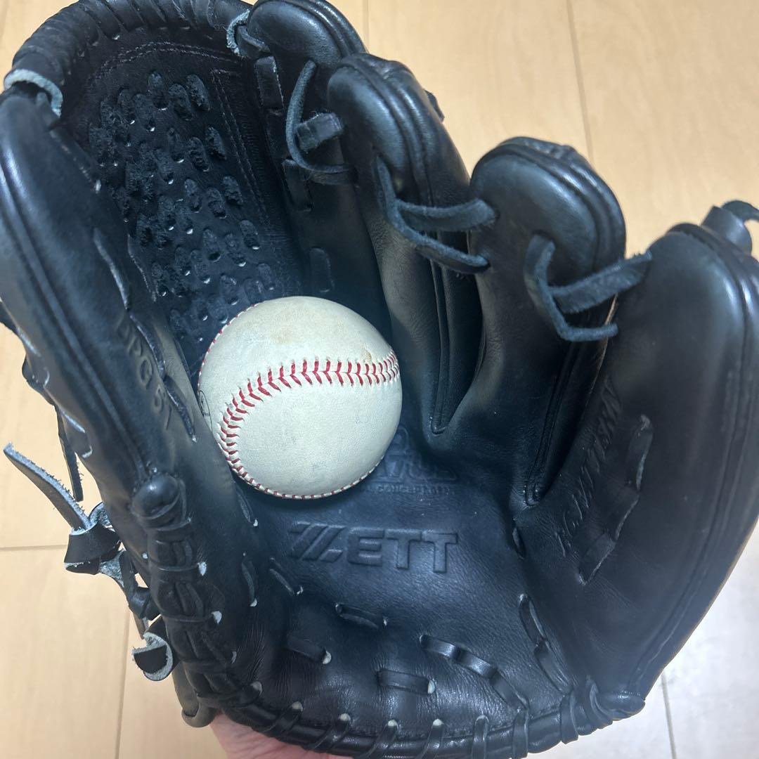 ZETTプロステイタス　投手用　硬式グローブ