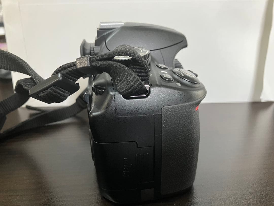 Nikon D3100 デジタル一眼レフカメラ　ボディ