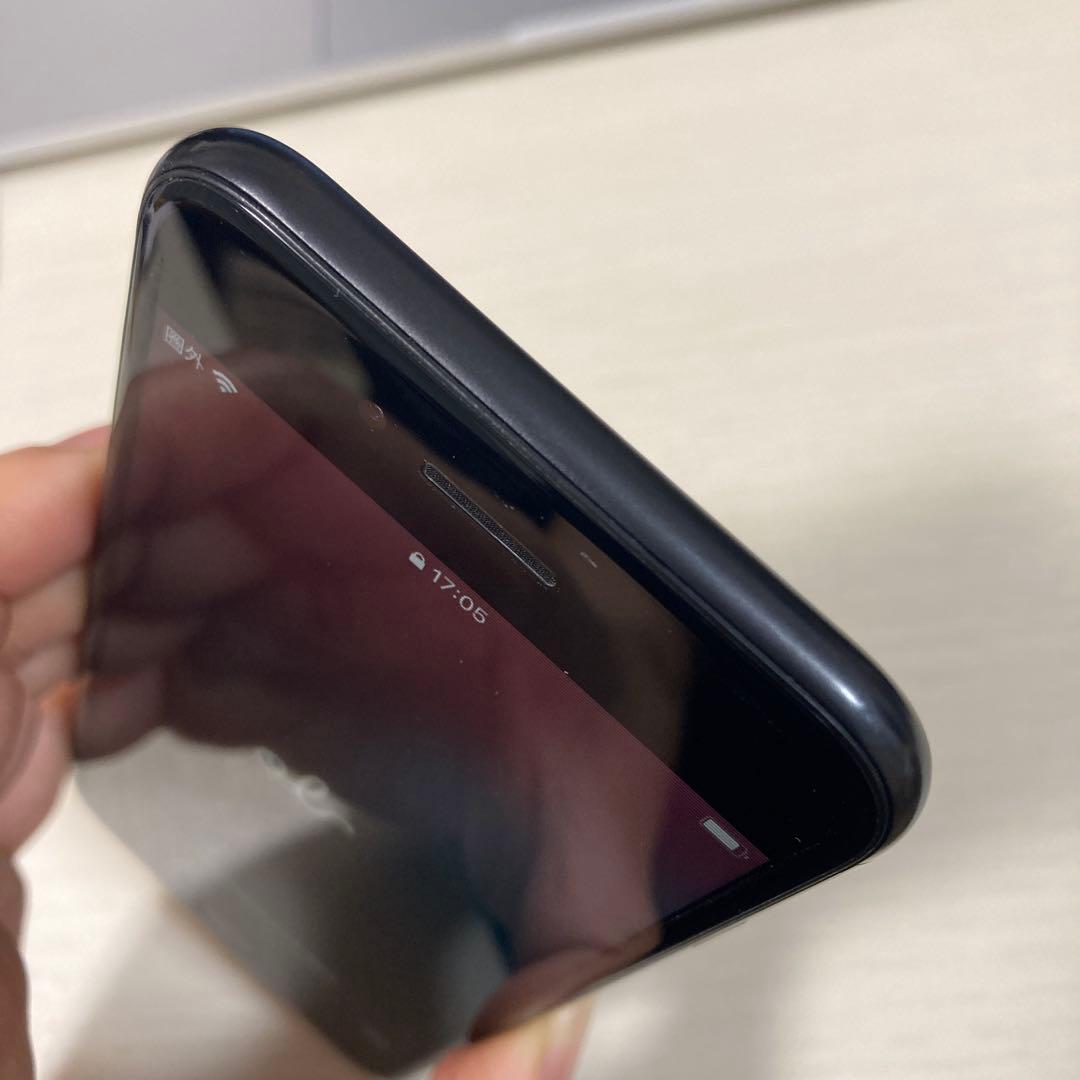 Apple iPhone SE 第2世代　ブラック 本体