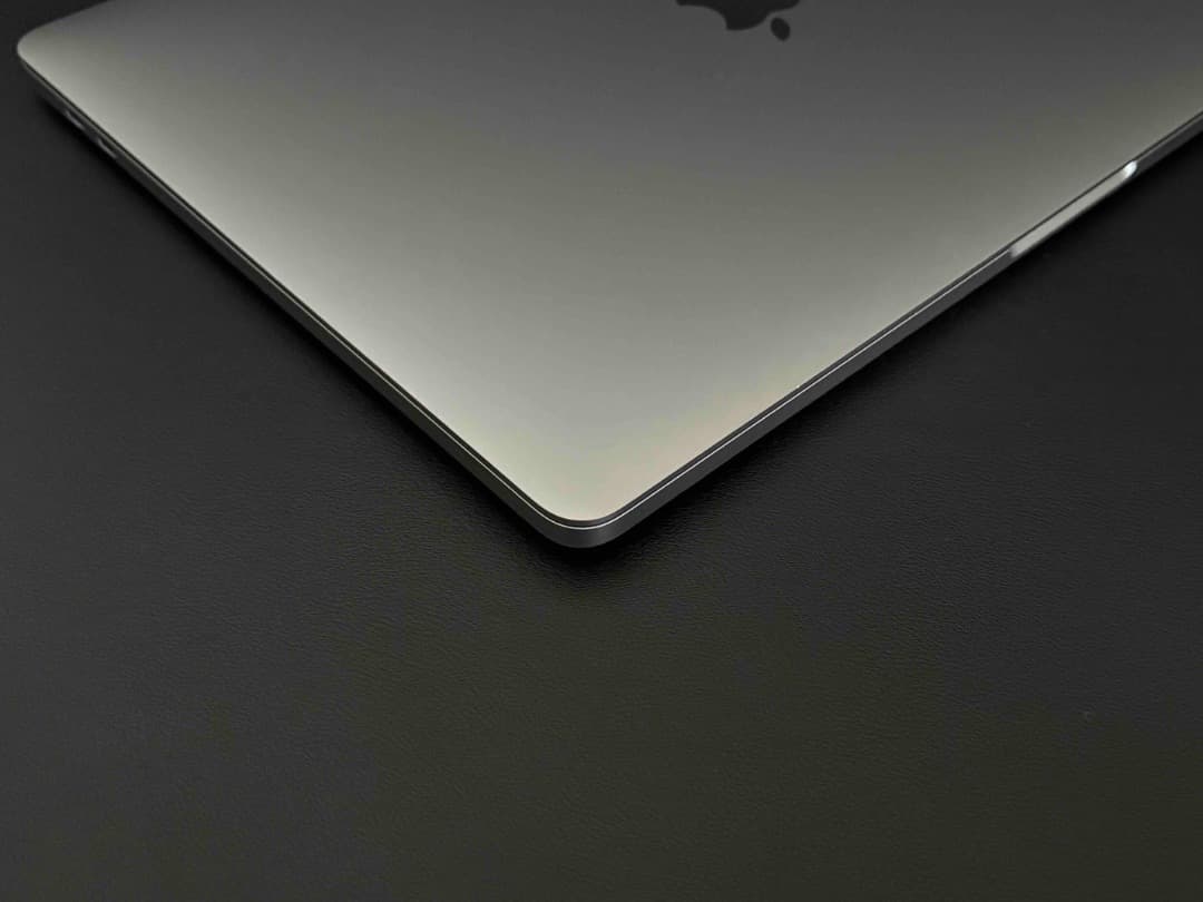 【美品】MacBook Pro 13.3㌅ M1 2020 16GB 512GB