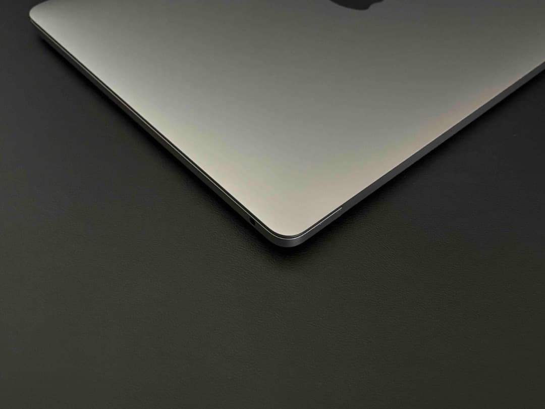 【美品】MacBook Pro 13.3㌅ M1 2020 16GB 512GB