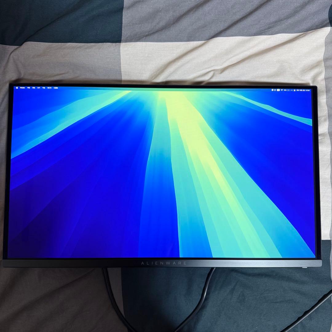 Dell ALIENWARE AW2725DF OLED 360hz モニター