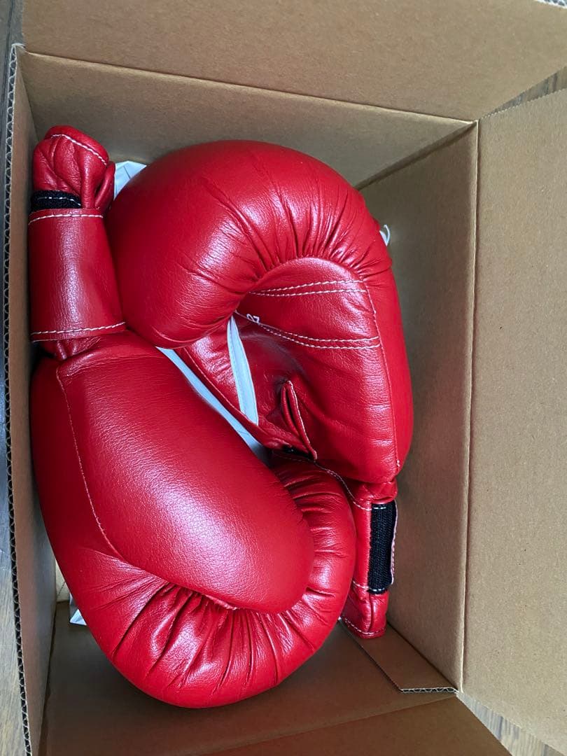 Winning ボクシンググローブ 14 OZ 赤