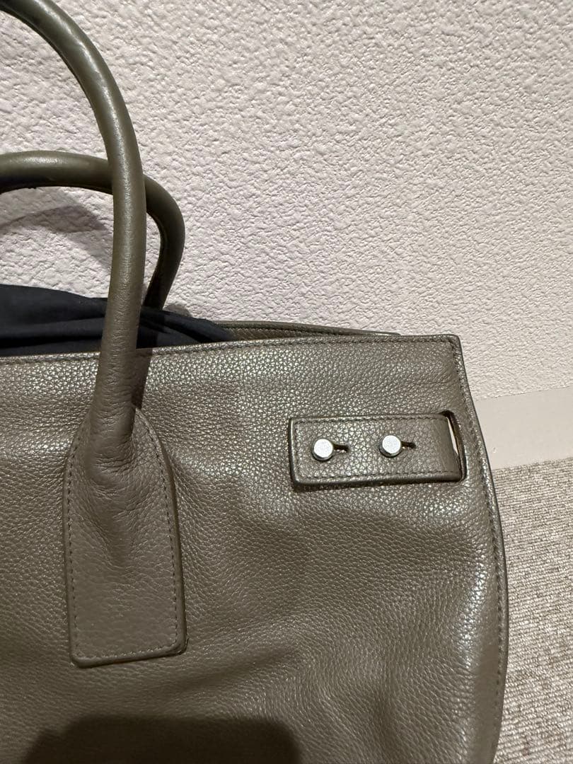 サンローラン パリ ストラップ付 サックドジュール ラージ