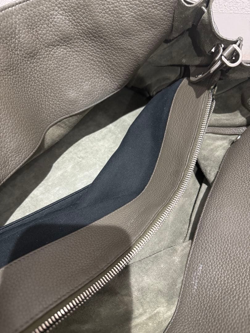 サンローラン パリ ストラップ付 サックドジュール ラージ