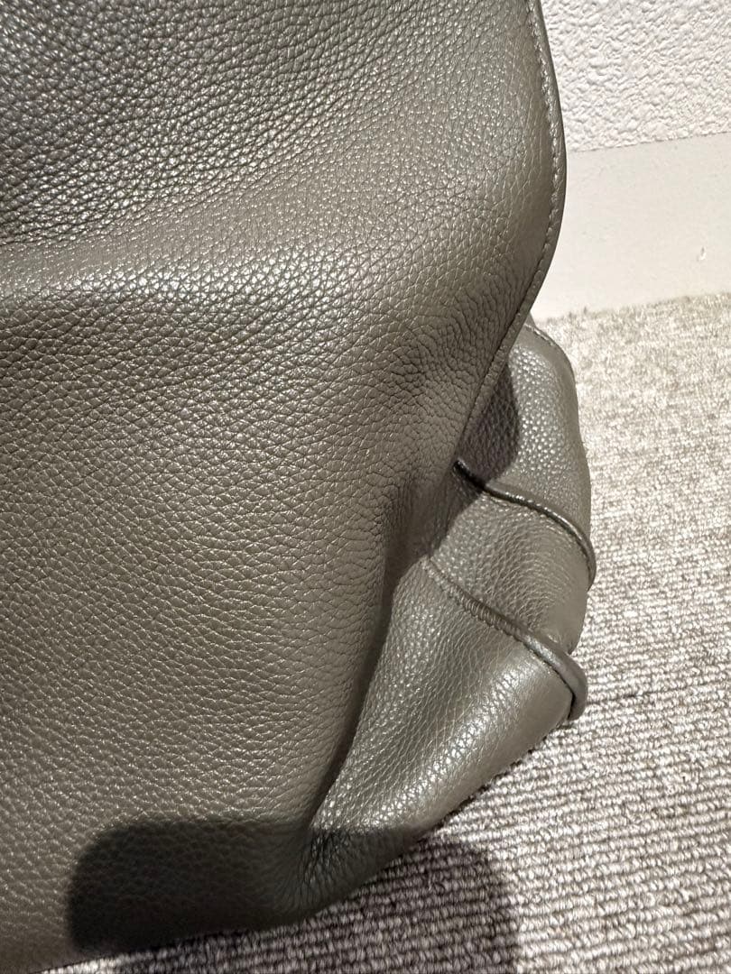 サンローラン パリ ストラップ付 サックドジュール ラージ