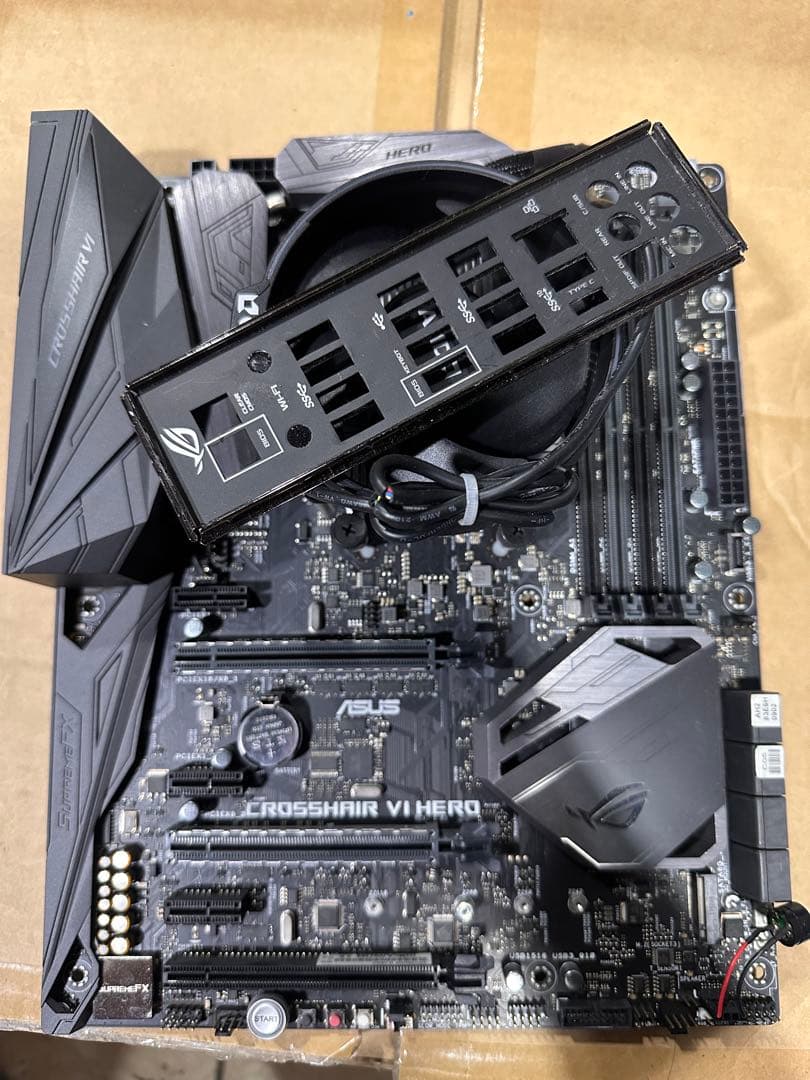 ASUS CROSSHAIR VI HERO AM4 マザーボード