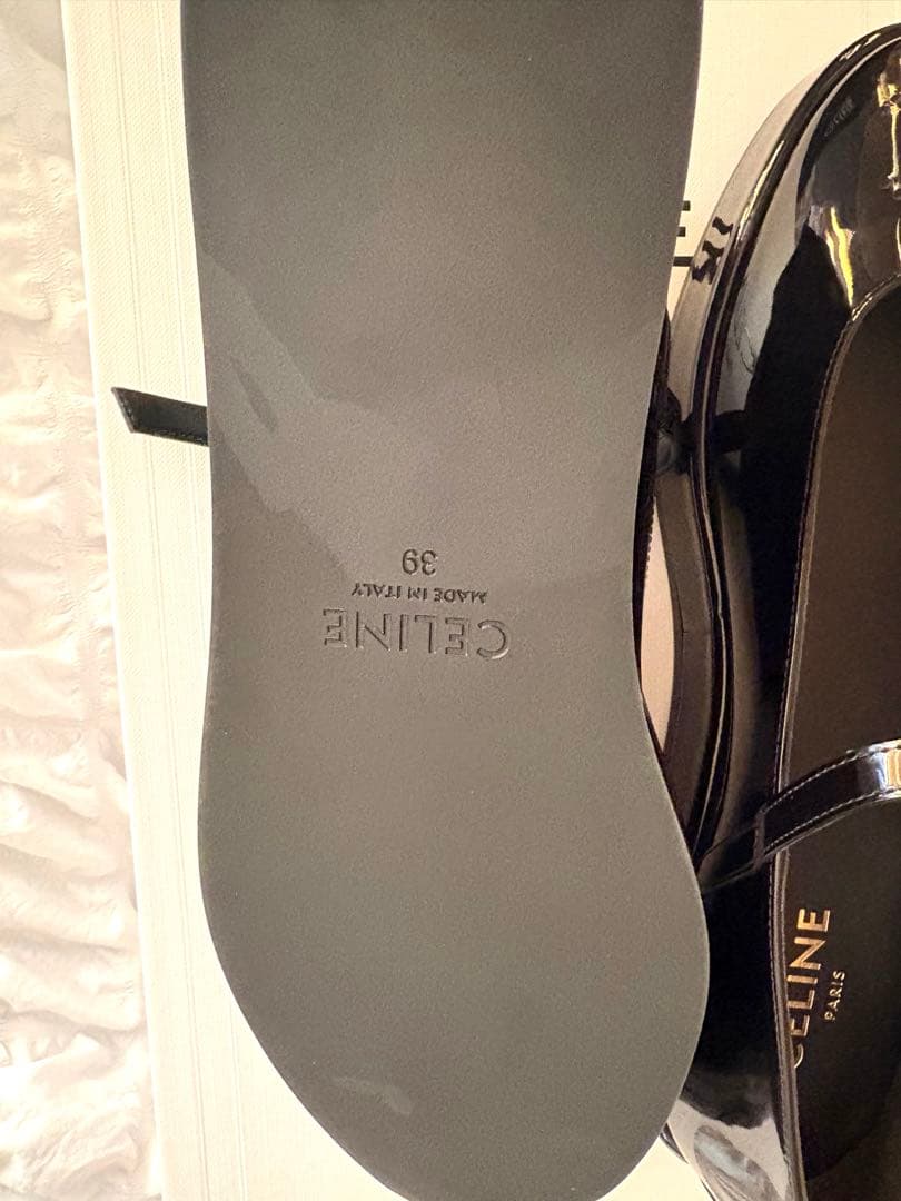 CELINE エナメルストラップシューズ