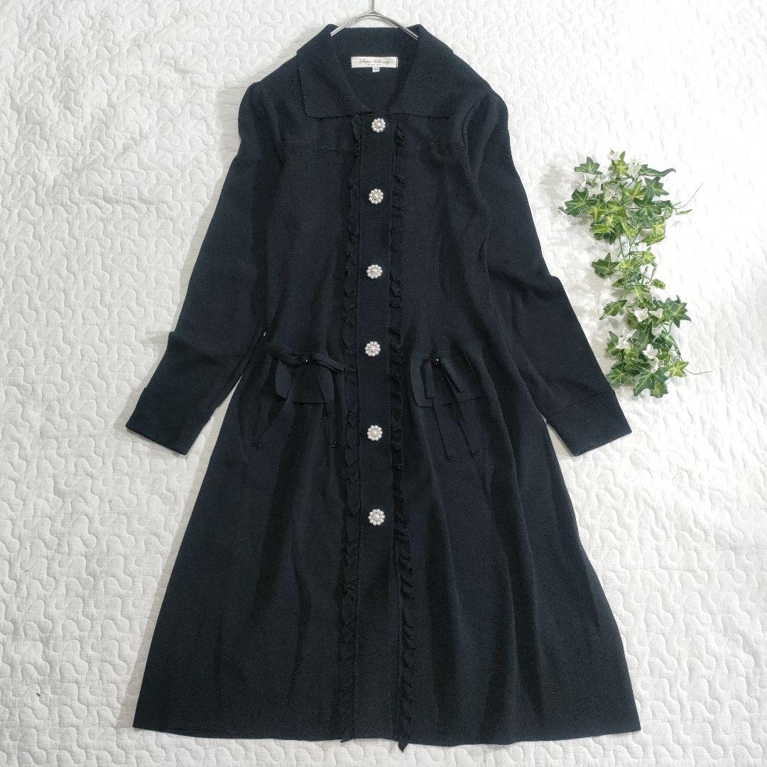 美品✨スーパービューティー　レーヨンニット　ビジューボタンワンピース　黒　42