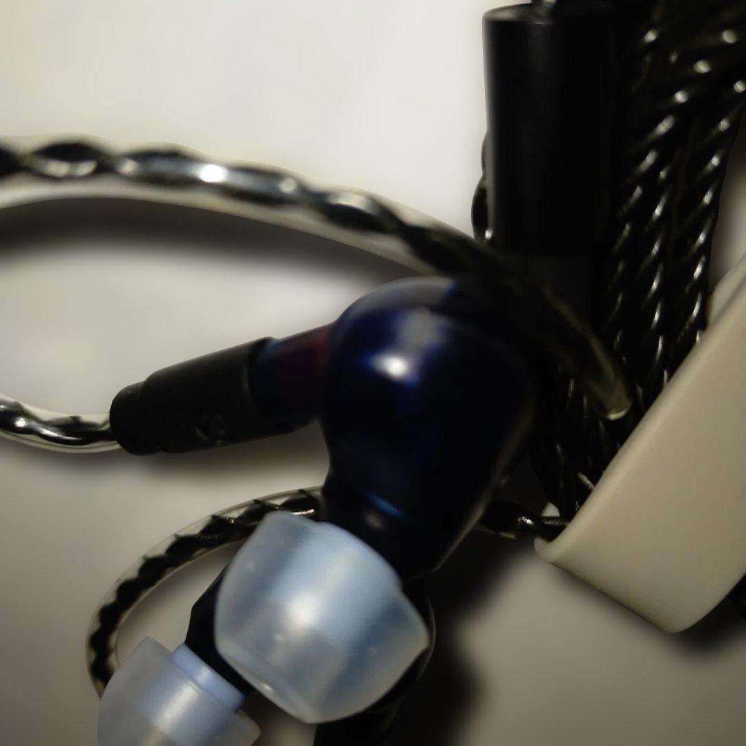 さ*読様 acoustune RS3 aiiro 4.4mバランス接続モニターイ