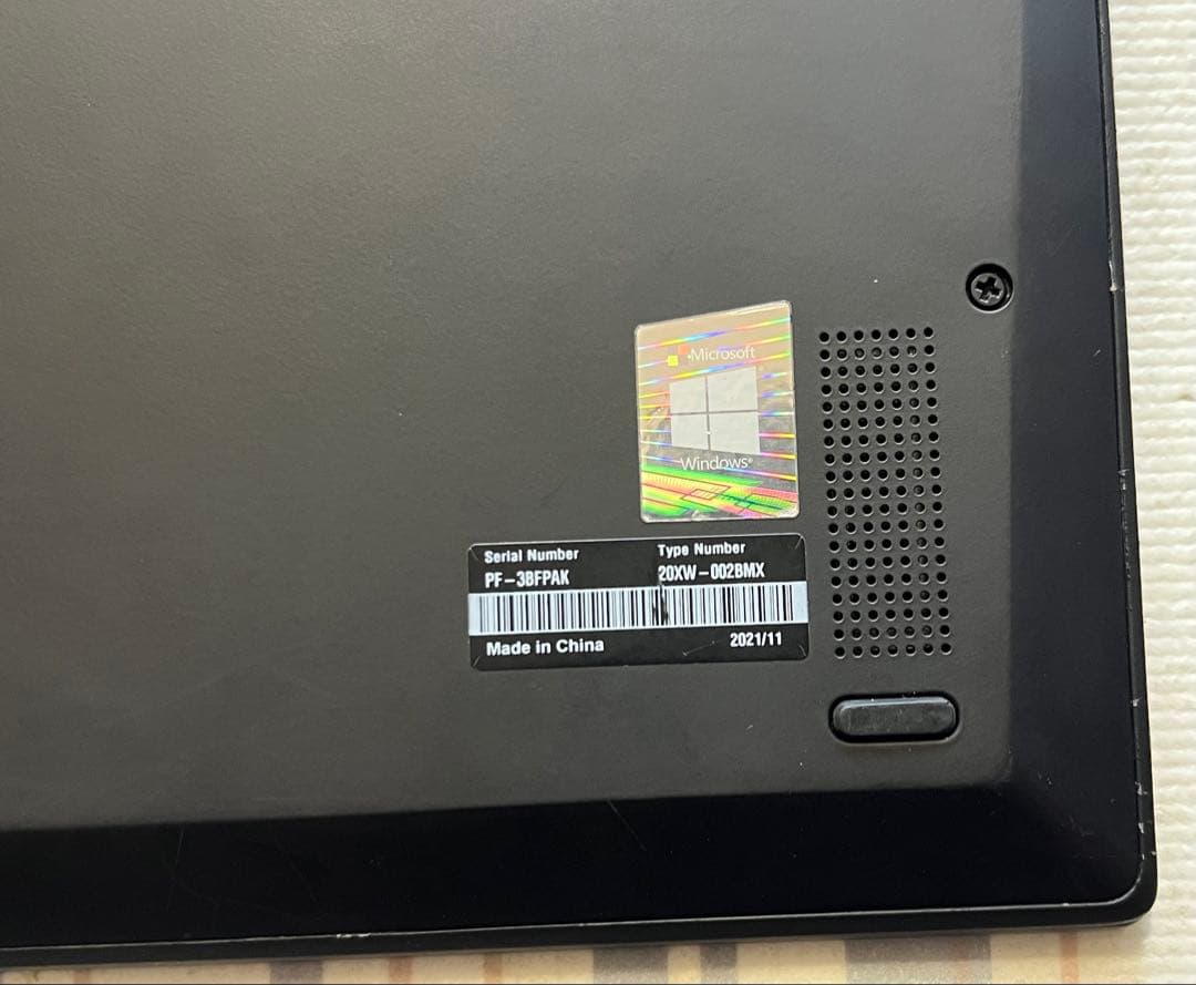 訳ありThinkPad X1 Carbon Gen 9 Inteli5 16G