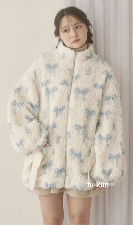 【新品・未開封】メリージェニー Fluffy Tulip Boa Blouson