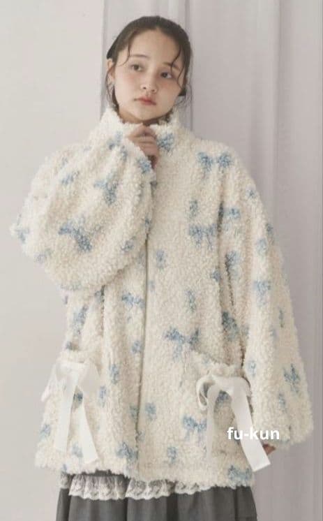 【新品・未開封】メリージェニー Fluffy Tulip Boa Blouson