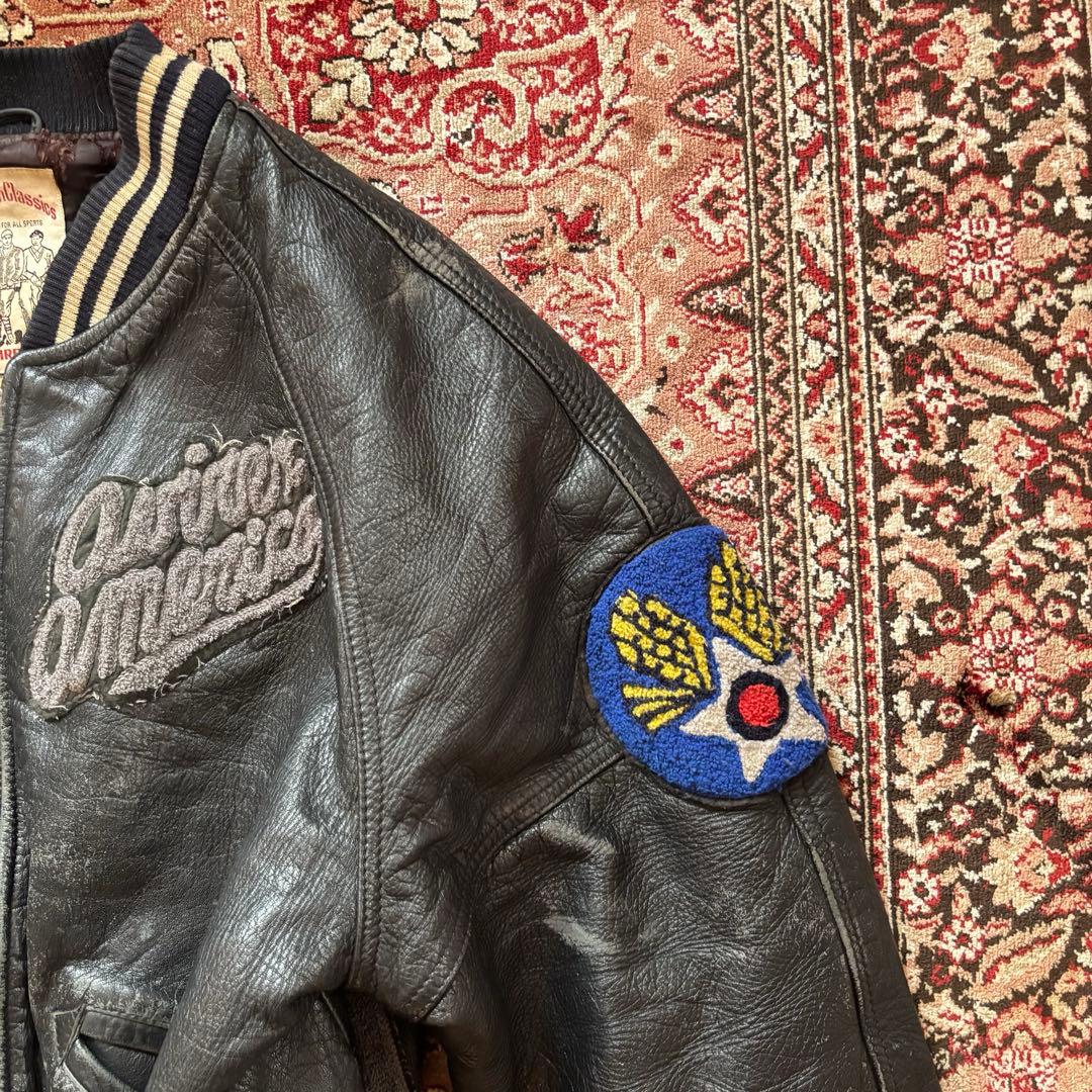 AVIREX アヴィレックス スタジャン 牛革 アーチロゴ 黒 L