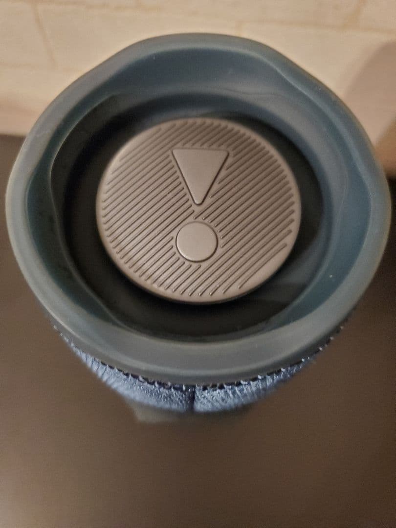 【動作確認済・美品】JBL charge4 高音質 重低音 ワイヤレススピーカー