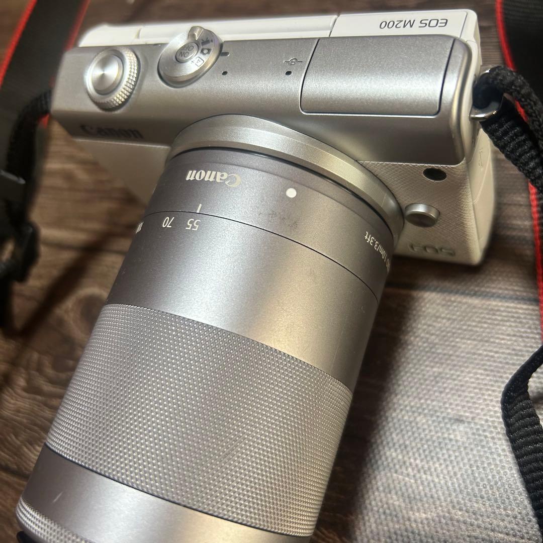 Canon EOS M200 ミラーレスカメラ