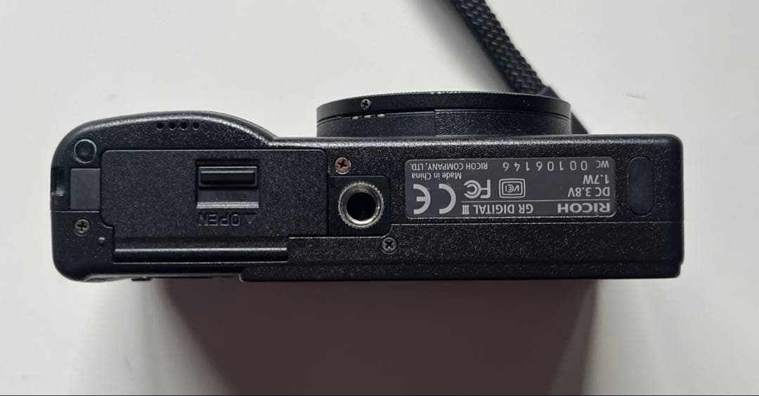 RICOH GR DIGITAL IIIコンパクトカメラ ブラック
