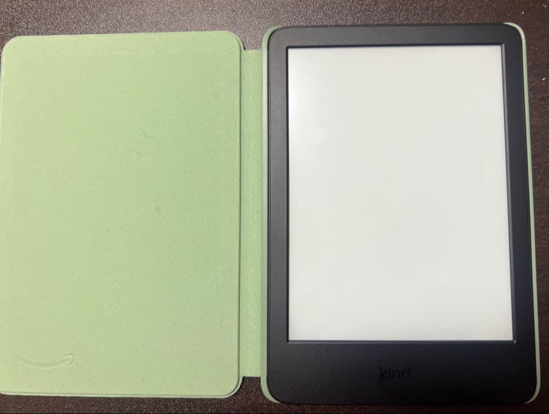 Amazon Kindle 本体とカバー